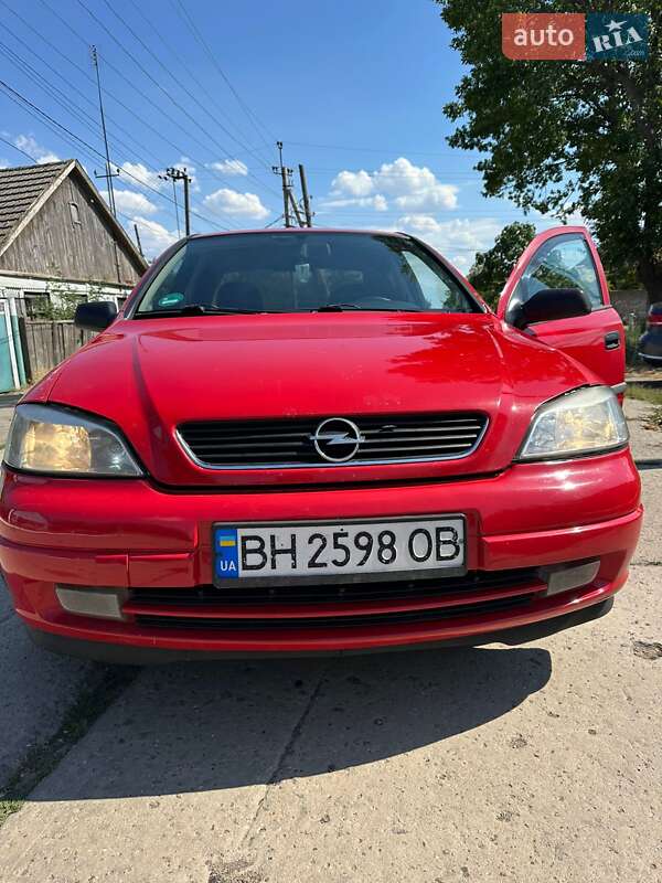 Седан Opel Astra 1999 в Рени