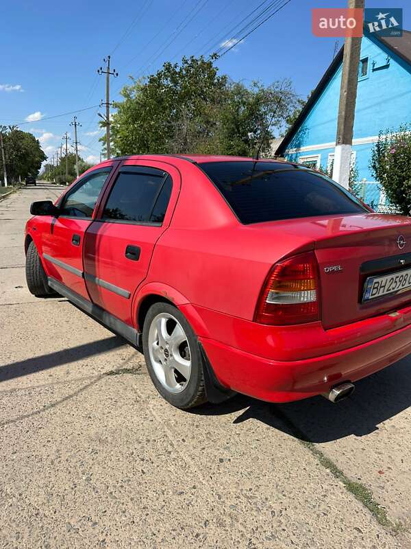 Седан Opel Astra 1999 в Рени