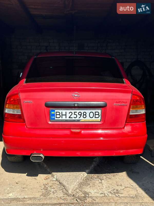 Седан Opel Astra 1999 в Рени