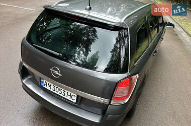 Универсал Opel Astra 2009 в 