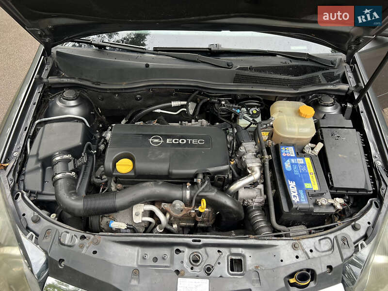 Универсал Opel Astra 2009 в Житомире