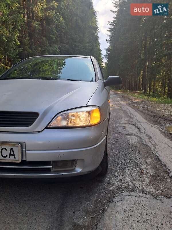 Универсал Opel Astra 2005 в Городке