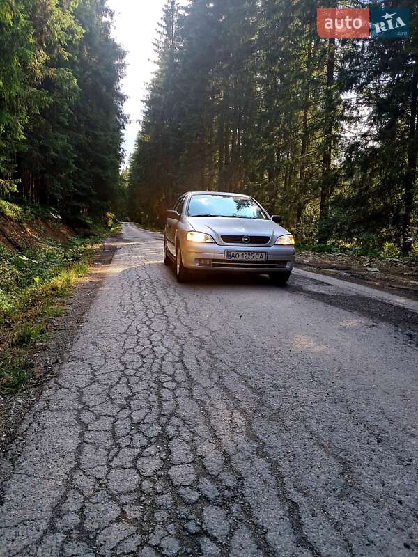 Opel Astra 2005
