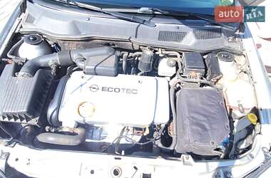 Хэтчбек Opel Astra 2003 в Лубнах