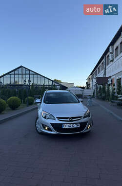 Универсал Opel Astra 2013 в 