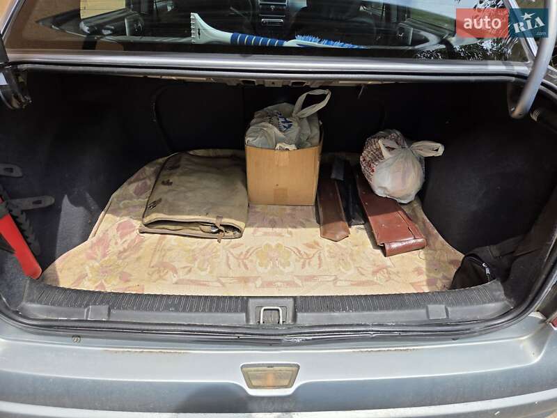 Седан Opel Astra 2000 в Львові