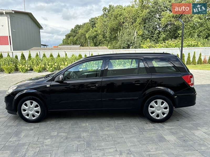 Универсал Opel Astra 2007 в Луцке