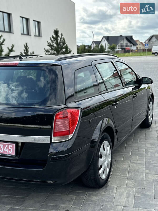 Универсал Opel Astra 2007 в Луцке