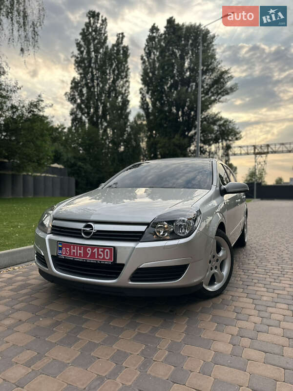 Хэтчбек Opel Astra 2005 в Броварах