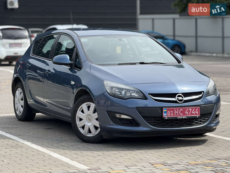 Opel Astra 2013
