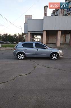 Хэтчбек Opel Astra 2007 в 