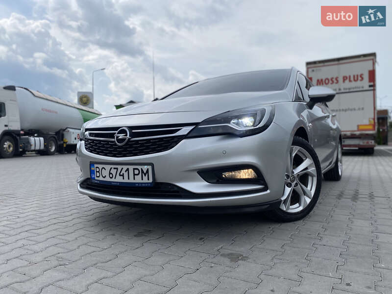 Универсал Opel Astra 2016 в Хмельницком