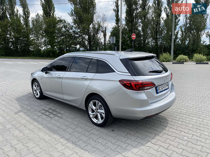 Универсал Opel Astra 2016 в Хмельницком