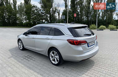 Универсал Opel Astra 2016 в 