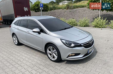 Универсал Opel Astra 2016 в 
