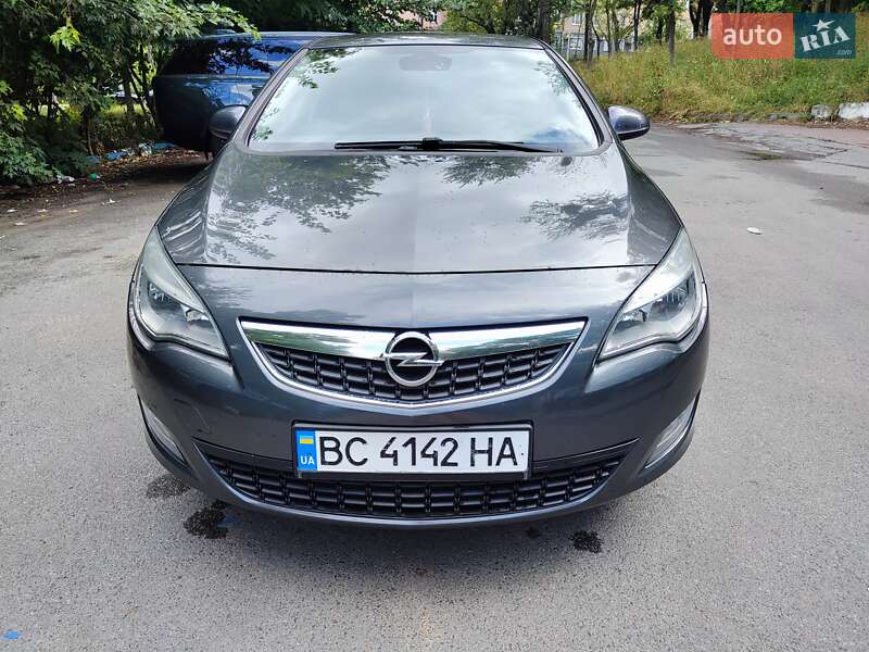 Opel Astra 2010
