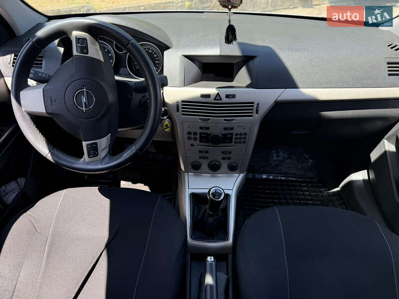 Универсал Opel Astra 2007 в Ивано-Франковске