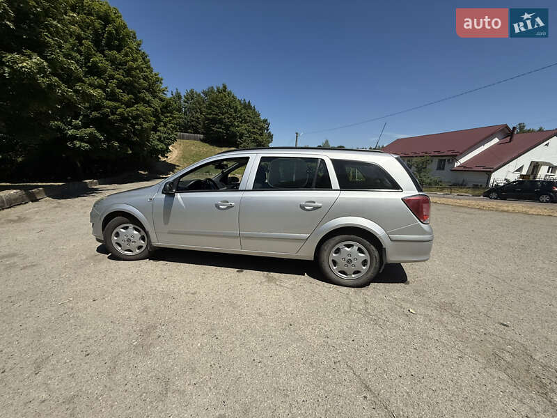 Универсал Opel Astra 2007 в Ивано-Франковске