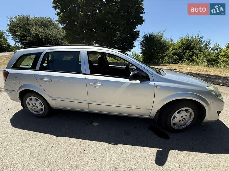 Универсал Opel Astra 2007 в Ивано-Франковске