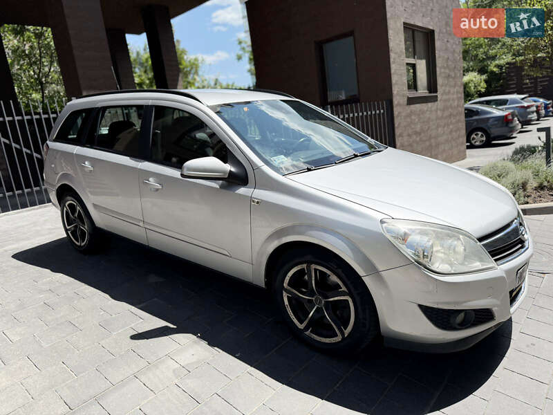 Универсал Opel Astra 2007 в Одессе