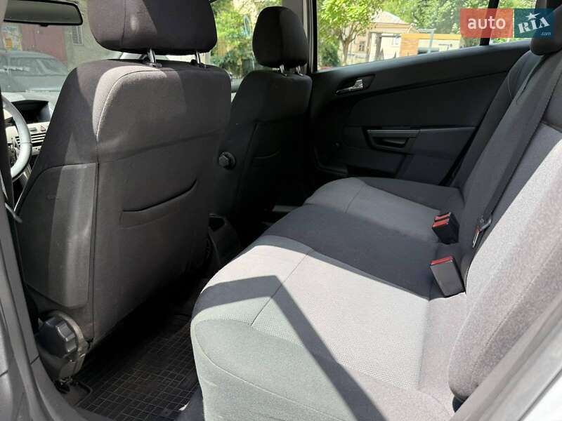 Универсал Opel Astra 2007 в Одессе