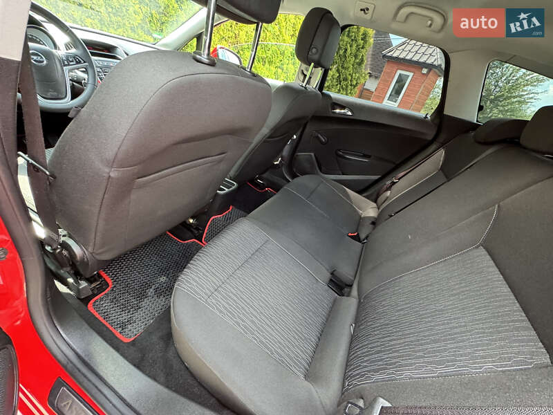 Універсал Opel Astra 2013 в Стрию