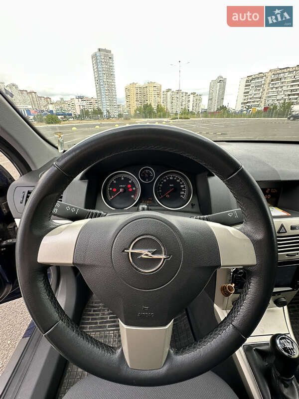 Универсал Opel Astra 2008 в Киеве