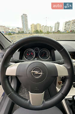 Универсал Opel Astra 2008 в 