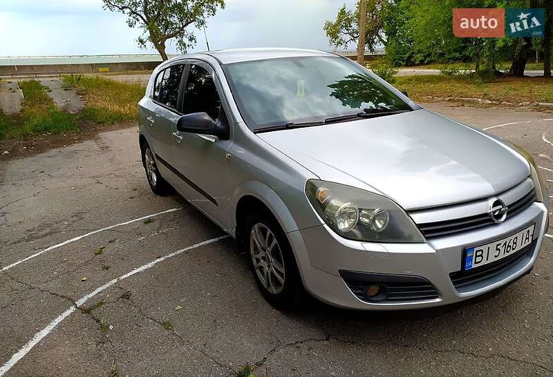Хетчбек Opel Astra 2004 в Світловодську