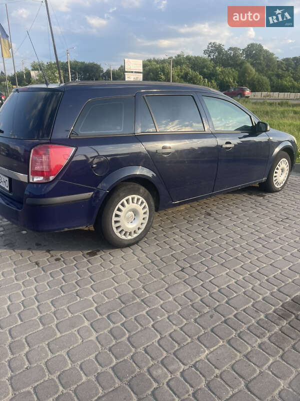 Універсал Opel Astra 2005 в Львові