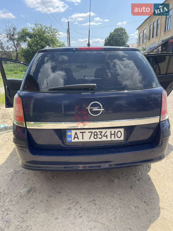 Універсал Opel Astra 2005 в Львові
