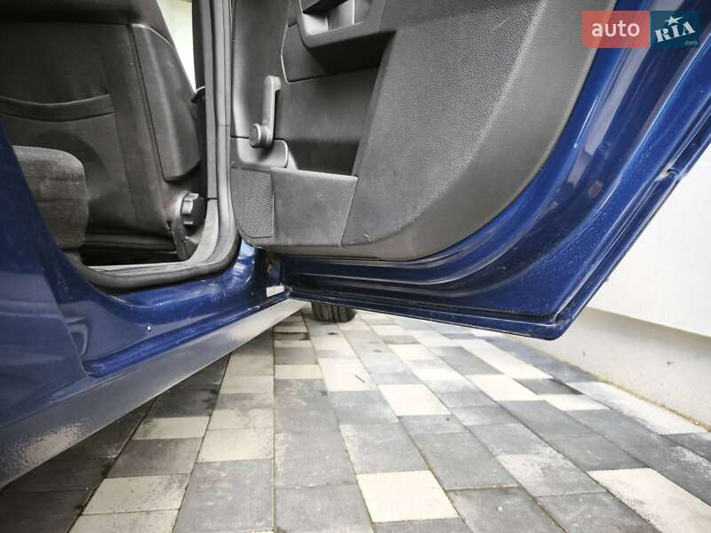 Универсал Opel Astra 2010 в Изяславе