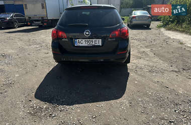 Универсал Opel Astra 2011 в 