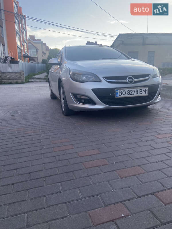 Opel Astra 2013