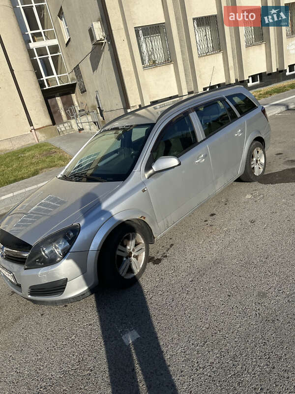 Универсал Opel Astra 2006 в Львове
