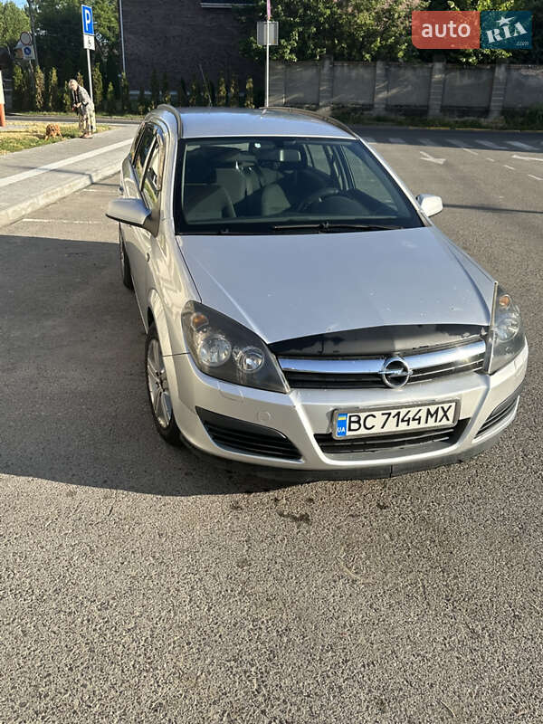 Универсал Opel Astra 2006 в Львове