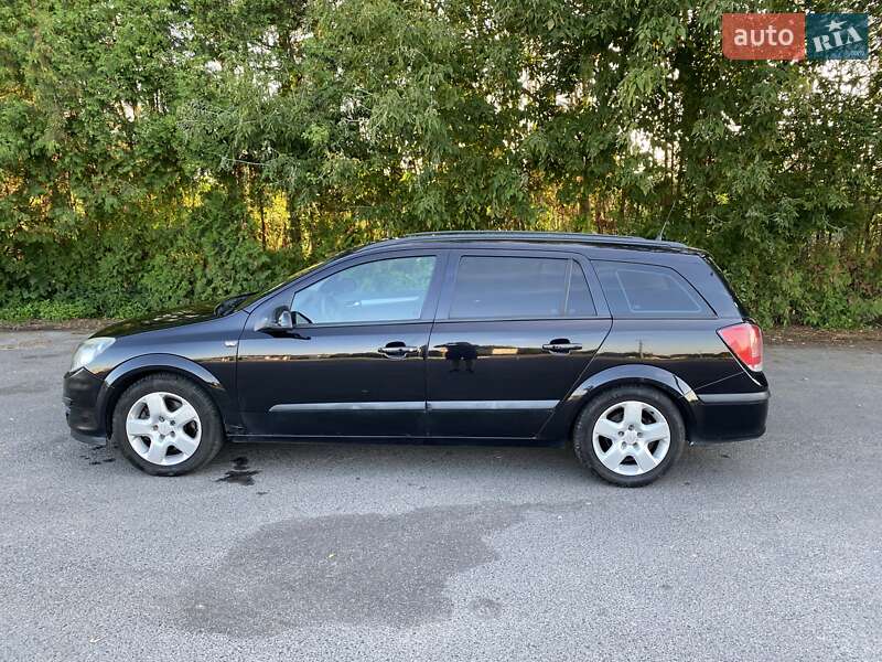 Универсал Opel Astra 2004 в Луцке