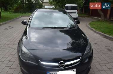 Універсал Opel Astra 2013 в Львові