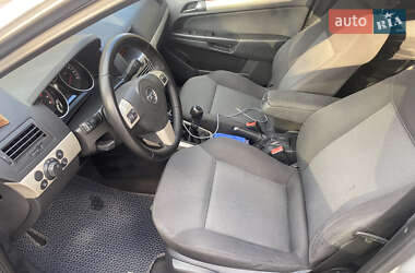 Универсал Opel Astra 2007 в 