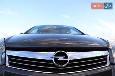 Хэтчбек Opel Astra 2010 в 