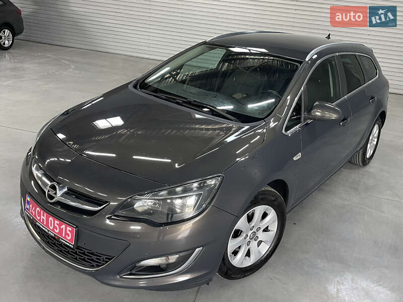 Універсал Opel Astra 2015 в Стрию
