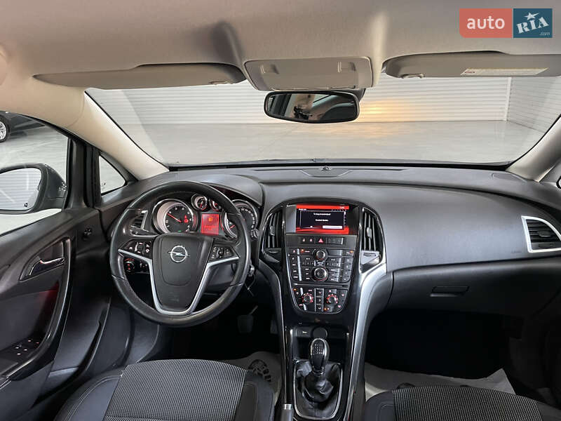 Універсал Opel Astra 2015 в Стрию