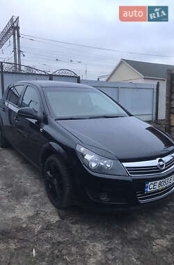 Хэтчбек Opel Astra 2012 в Полтаве