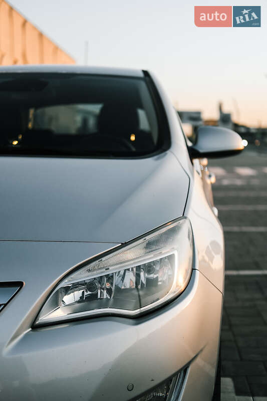 Хэтчбек Opel Astra 2010 в Луцке фото 9 Хэтчбек Opel Astra 2010 в Луцке