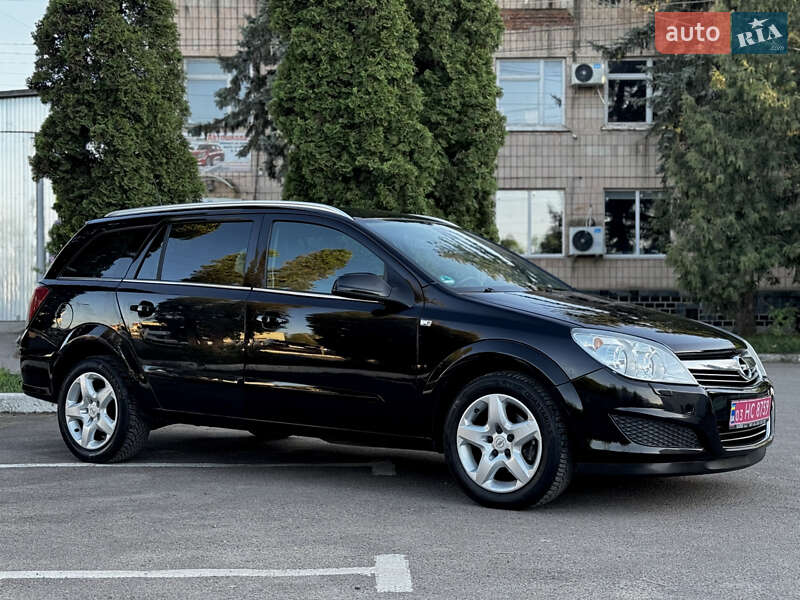 Универсал Opel Astra 2007 в Дубно
