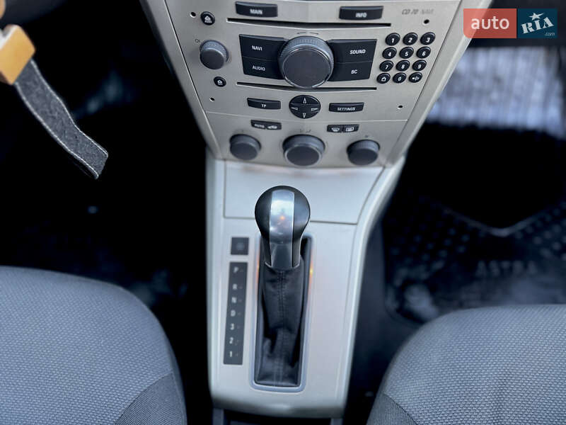 Универсал Opel Astra 2007 в Дубно