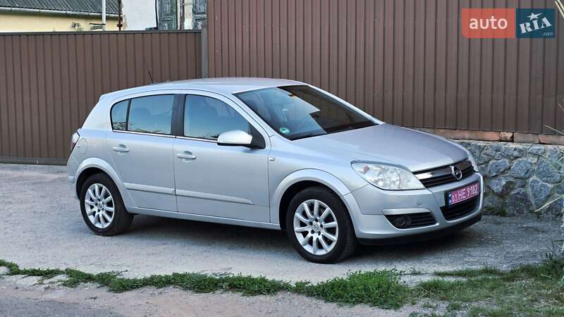 Хетчбек Opel Astra 2004 в Полтаві