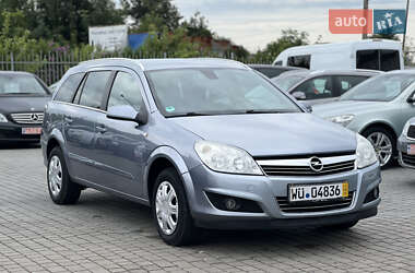 Универсал Opel Astra 2007 в Староконстантинове