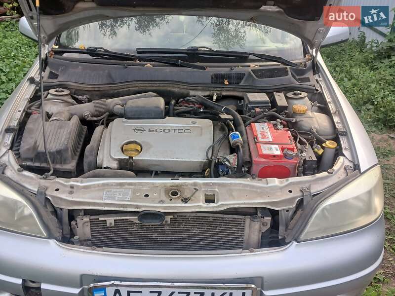 Седан Opel Astra 2003 в Харькове