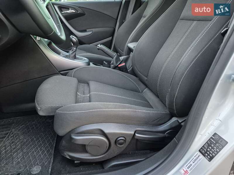 Універсал Opel Astra 2015 в Одесі